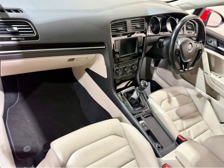 2017 Volkswagen Golf - thumbnail 16