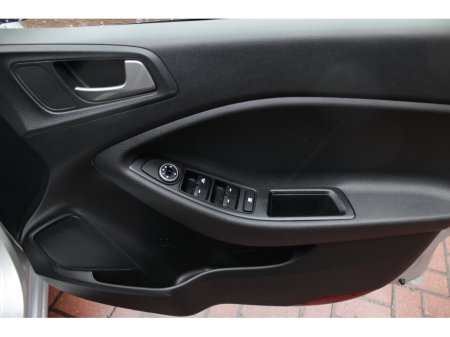 2019 Hyundai i20 1.2 ACTIVE DELUXE 5DR HATCHBACK  //  ONLY 43,869 KM //  STUNNING CAR FINISHED IN SILVER // BUY WITH CONFIDENCE AA AND SIMI APPROVED DEALER 2026 // FINANCE ARRANGED // ALL TRADE €14,950 thumbnail