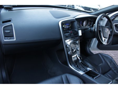 2016 Volvo XC60 - thumbnail 21