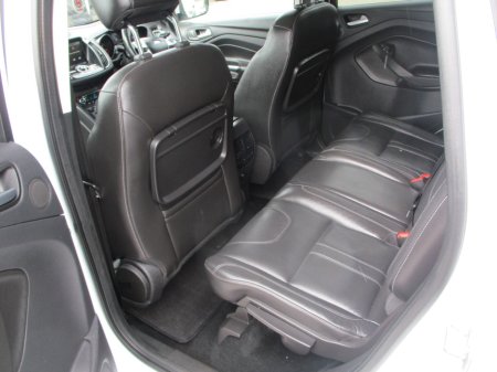 2016 Ford Kuga - thumbnail 7