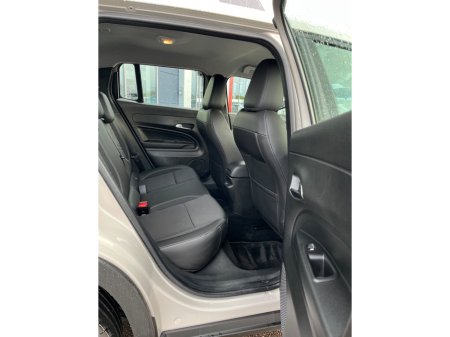 2025 Jeep Avenger 1.2 PETROL 100HP MT Altitude thumbnail