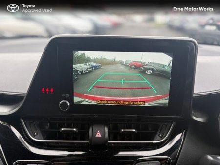2023 Toyota C-HR C-HR HYBRID SPORT €28,950 thumbnail