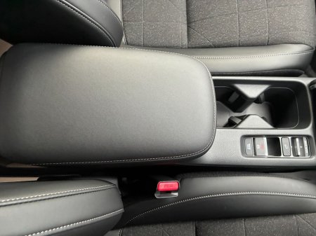 2025 Honda HR-V "Advance" Model Hybrid, Only 400 Kilometres, Display Model €41,500 thumbnail