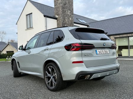 2024 BMW X5 xDrive45e M Sport €87,990 thumbnail