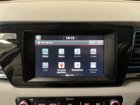 2019 Kia Niro 1.6 GDI PHEV - Reversing Camera - Sat Nav - Climate Control - Heated Seats - Keyless Start - Apple CarPlay/Android Auto €19,950 thumbnail