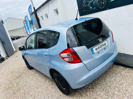 2010 Honda Fit - thumbnail 3