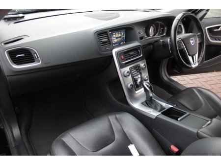 2016 Volvo V60 CROSS COUNTRY 2.0D4 180BHP  CROSS COUNTRY EDITION 5DR ESTATE AUTOMATIC // STUNNING CAR WITH ONLY 152, 000 KMS // BUY WITH CONFIDENCE AA AND SIMI APPROVED DEALER 2025 // FINANCE ARRANGED // ALL TRADE INS WELCOME // €15,950 thumbnail