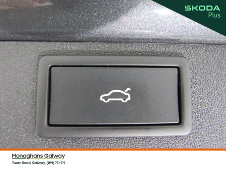 2025 Skoda Enyaq - thumbnail 17