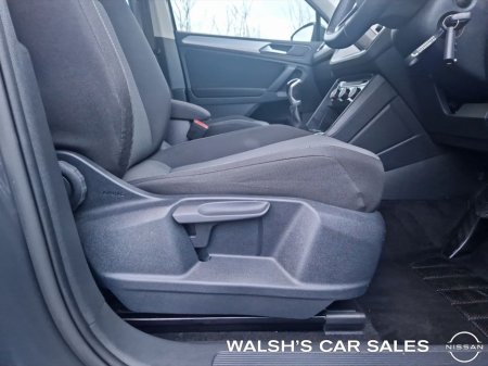 2021 Volkswagen Tiguan - thumbnail 33