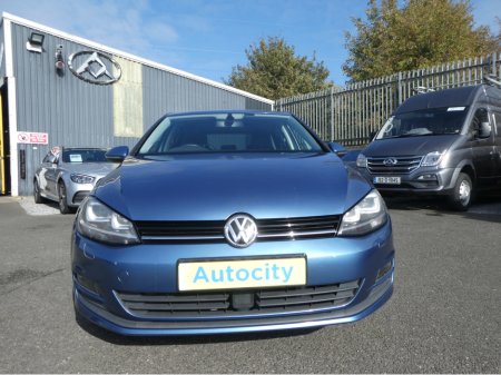 2015 Volkswagen Golf with NCT €13,950