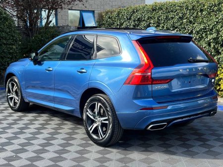 2021 Volvo XC60 - thumbnail 6