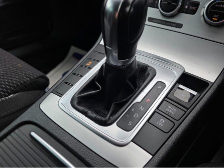 2015 Volkswagen Passat - thumbnail 19