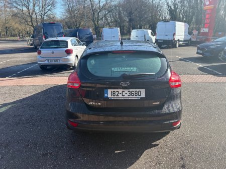 2018 Ford Focus - thumbnail 4