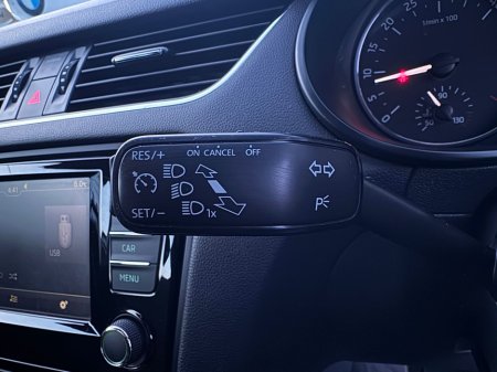 2016 Skoda Octavia AMBITION 1.6 TDI 110HP DSG 4DR €10,950 thumbnail