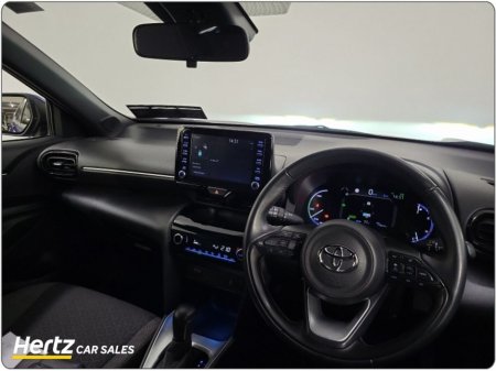 2023 Toyota Yaris Cross DESIGN HEV 1.5 Petrol Automatic €24,995 thumbnail