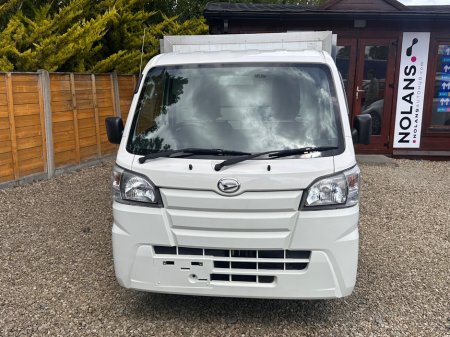 2018 Daihatsu Hijet - photo 2