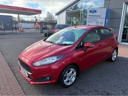 2017 Ford Fiesta - thumbnail 1