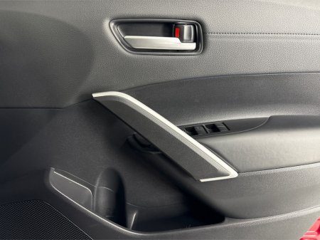 2024 Toyota Corolla Cross - thumbnail 24