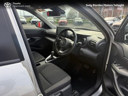 2023 Toyota Yaris Cross - thumbnail 11