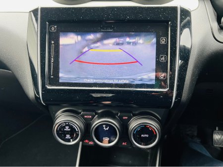 2020 Suzuki Swift BLUETOOTH // ALLOYS // PRIVACY GLASS €14,900 thumbnail