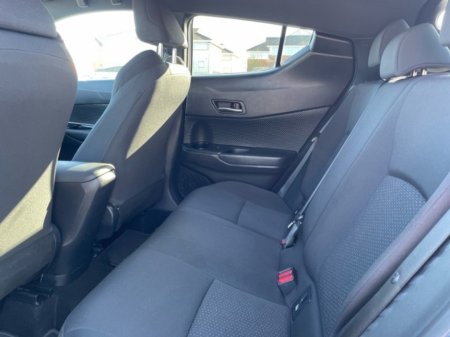 2019 Toyota C-HR - thumbnail 8