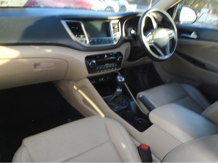 2017 Hyundai Tucson 1.7 EXECUTIVE 5DR €15,600 thumbnail