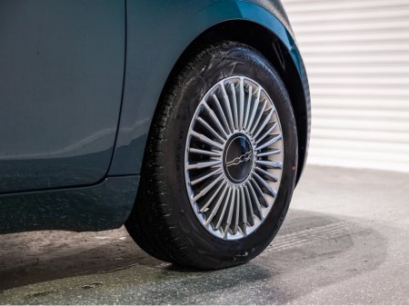 2025 Fiat 500e ICON 42KWH 3DR AUTO €19,950 thumbnail