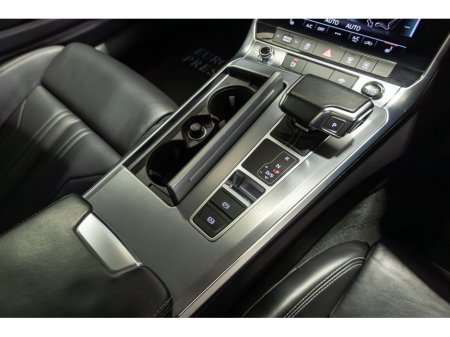 2021 Audi A6 50 TFSI e S Line €41,950 thumbnail