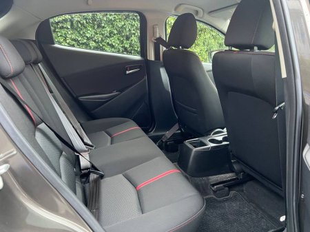 2016 Mazda Demio 1.3 SKYACTIV // HEATED SEATS // HEADS-UP DISPLAY // SERVICE HISTORY // BLUETOOTH MUSIC €10,900 thumbnail