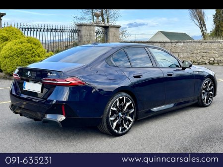 2024 BMW 5 Series - thumbnail 3