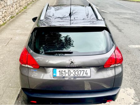 2016 Peugeot 2008 - thumbnail 5