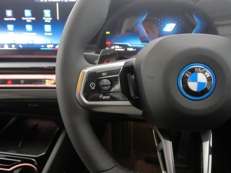 2026 BMW 5 Series - thumbnail 17