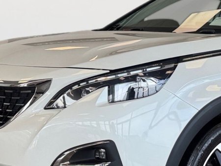 2020 Peugeot 5008 - thumbnail 9