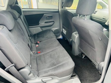 2014 Toyota Prius+ - thumbnail 17