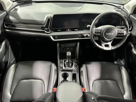 2025 Kia Sportage - thumbnail 9