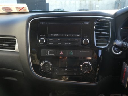 2015 Mitsubishi Outlander - thumbnail 7