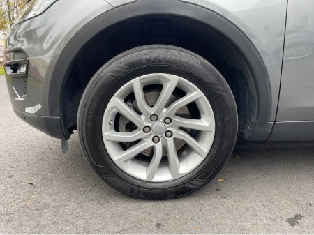 2018 Land Rover Discovery Sport TD4 SE - 180PS - 7SEATS - AUTO - BLEUTOOTH STREAMING -  280TAX €19,999