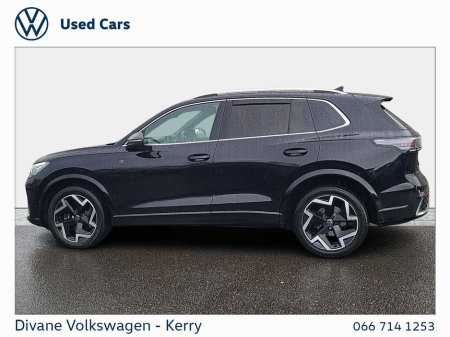 2024 Volkswagen Tiguan R LINE 2.0 TDI 150HP AUTO €54,950 thumbnail