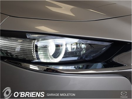 2024 Mazda Mazda3 2024 Mazda3 4SN e-SKYACTIV X 186ps 6MT FWD Exclusive-line SUNR €31,900 thumbnail