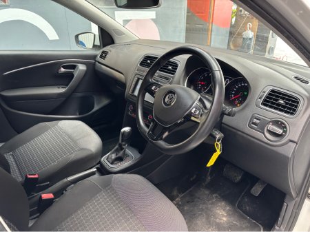 2016 Volkswagen Polo - thumbnail 8