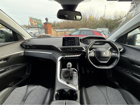 2020 Peugeot 5008 ALLURE 1.5 BLUE HDI €21,950 thumbnail