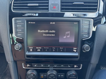 2014 Volkswagen Golf - thumbnail 17