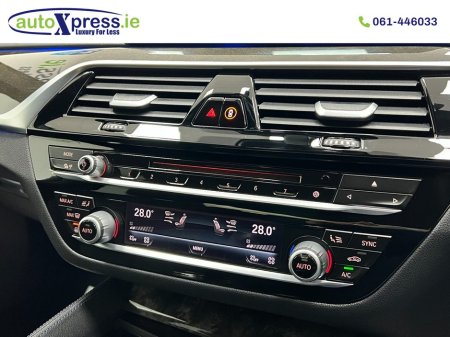 2018 BMW 5 Series - thumbnail 28