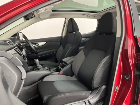 2019 Nissan Qashqai 1.3 SV PREMIUM DCT 4DR**PANORAMIC ROOF**MULTIFUNCTIONAL STEERING WHEEL**SEMI DIGITAL DASH**REVERSE CAMERA**PARKING SENSORS**BLACK CLOTH INTERIOR**FINANCE AVAILABLE** €18,495 thumbnail