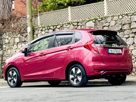 2019 Honda Fit HYBRID!!HIGH SPEC!!ONLY 18K MLS!! €14,900 thumbnail