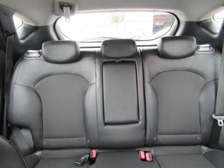 2015 Hyundai ix35 1.7 Executive 4DR €8,950 thumbnail