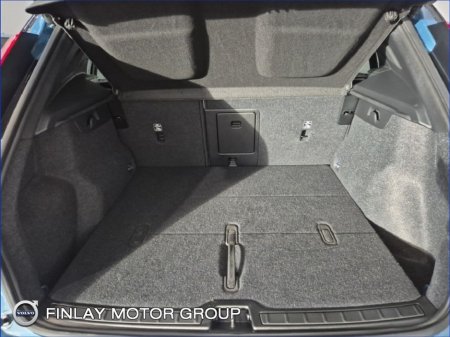 2025 Volvo EX40 Ultra single motor 69kw battery €48,750 thumbnail