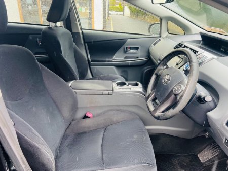 2014 Toyota Prius+ - thumbnail 21