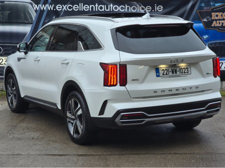 2022 Kia Sorento - view 4