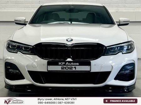 2022 BMW 3 Series - thumbnail 2